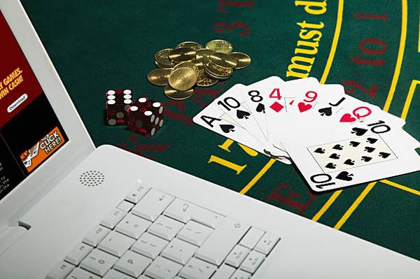Discover Poker Table Favorites through the best online casino sites Singapore for Casino Fans