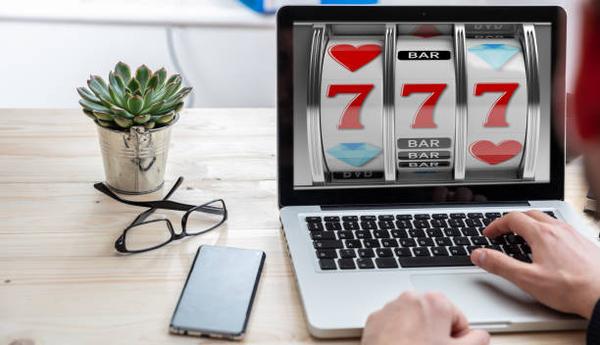 Finding Popular Casino Variants on an online casino Singapore Website