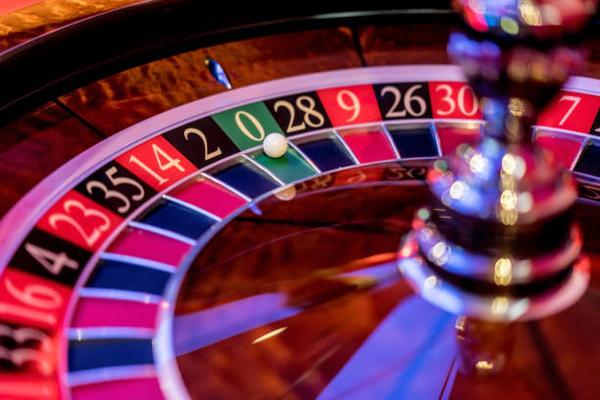 A Closer Look at Slot Paytables: Online Casino UAE
